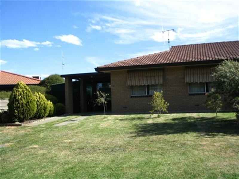 4/9 Fraser Street, Rochester VIC 3561