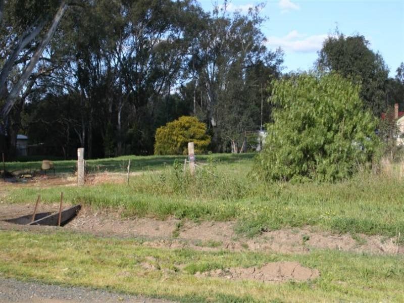 27 Hart Street, Rochester VIC 3561