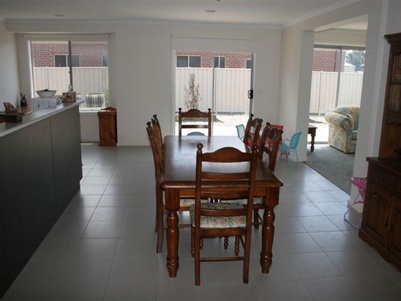 11 Francis Street, Rochester VIC 3561