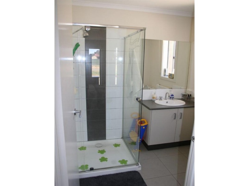 11 Francis Street, Rochester VIC 3561