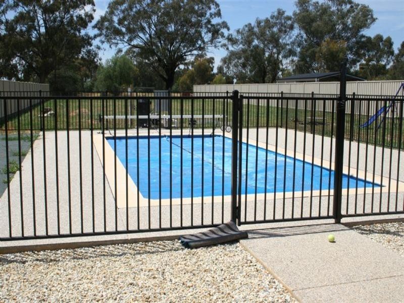 11 Francis Street, Rochester VIC 3561