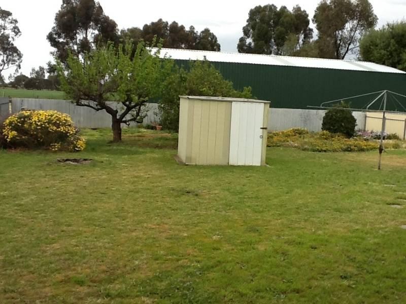 3 Fanning Street, Charlton VIC 3525