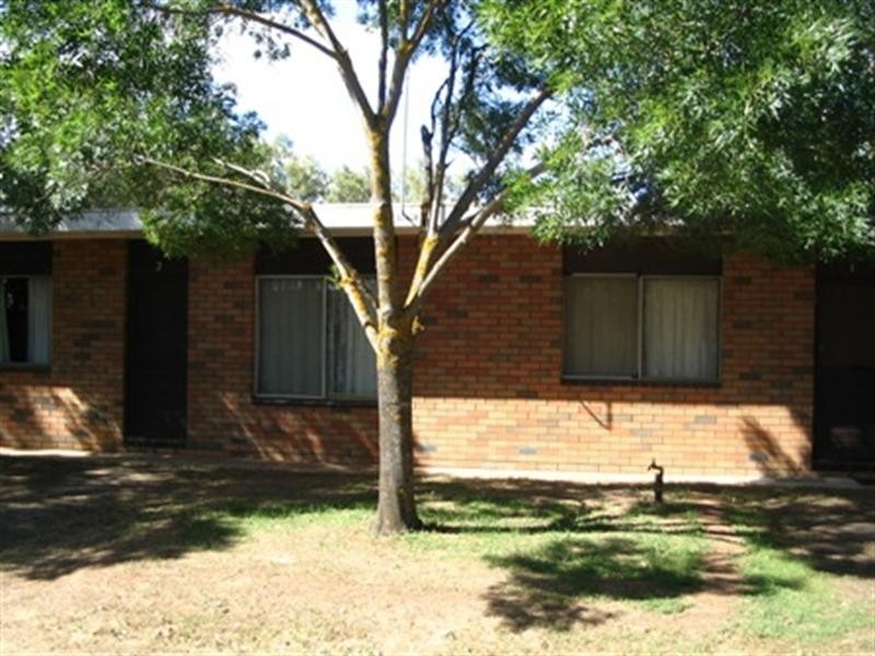 2/26 Railway Road, Rochester VIC 3561