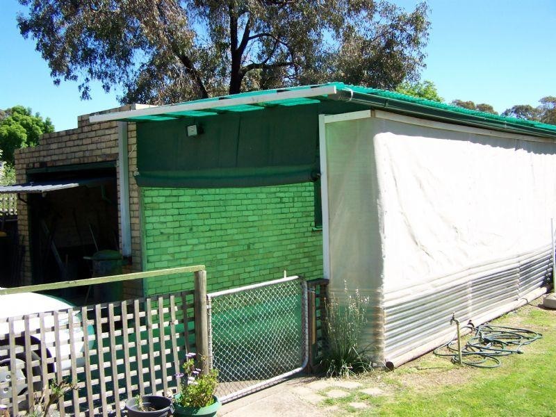 142 High Street, Wedderburn VIC 3518