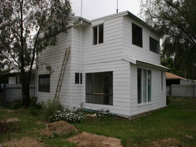 14 Margaret Street, Elmore VIC 3558