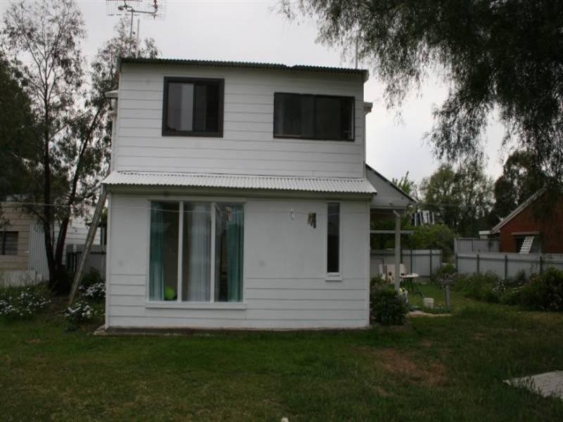 14 Margaret Street, Elmore VIC 3558