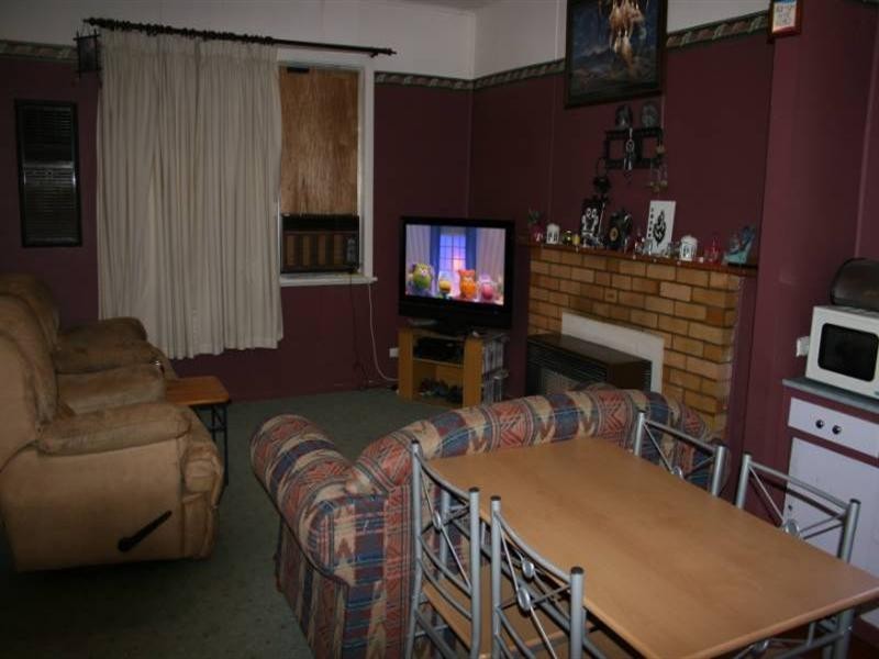 64 Baynes Street, Rochester VIC 3561