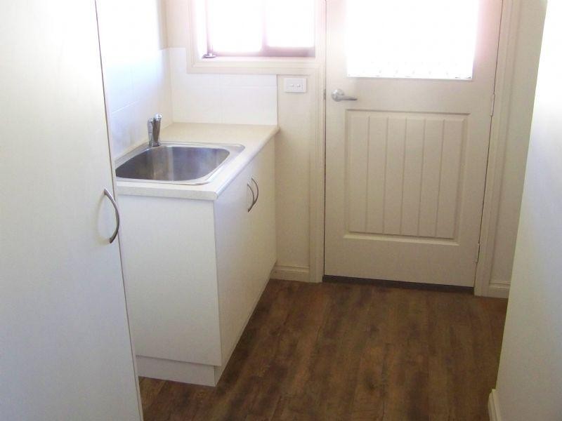 3a Walker Street, Donald VIC 3480