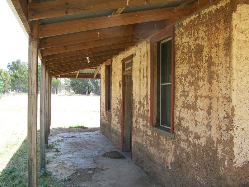 426 Calder Highway, Wedderburn VIC 3518