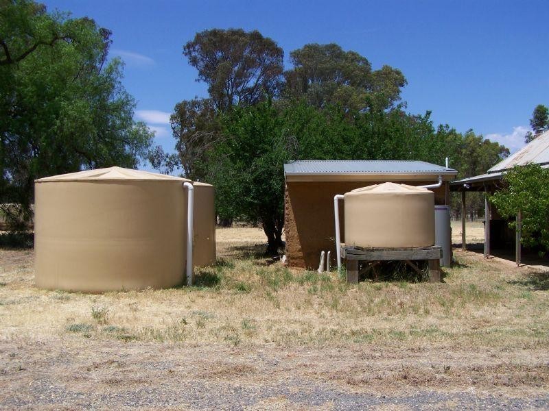 426 Calder Highway, Wedderburn VIC 3518