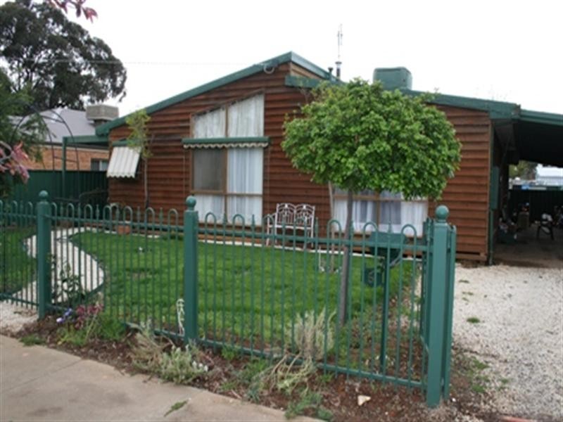 5 King Street, Rochester VIC 3561