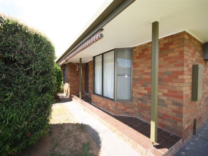 2/29 Mackay Street, Rochester VIC 3561