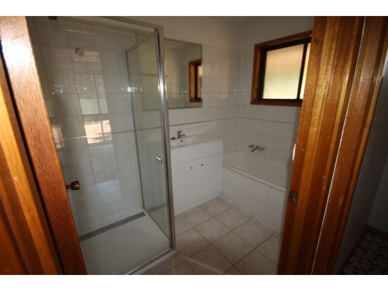 1-3 Phillip Street, Rochester VIC 3561