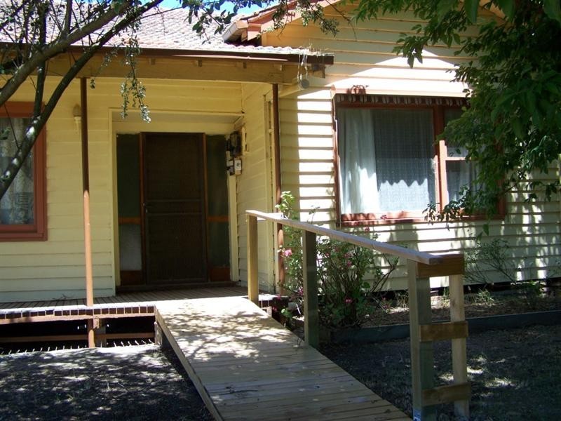 23 Teddington Road, Stuart Mill VIC 3478