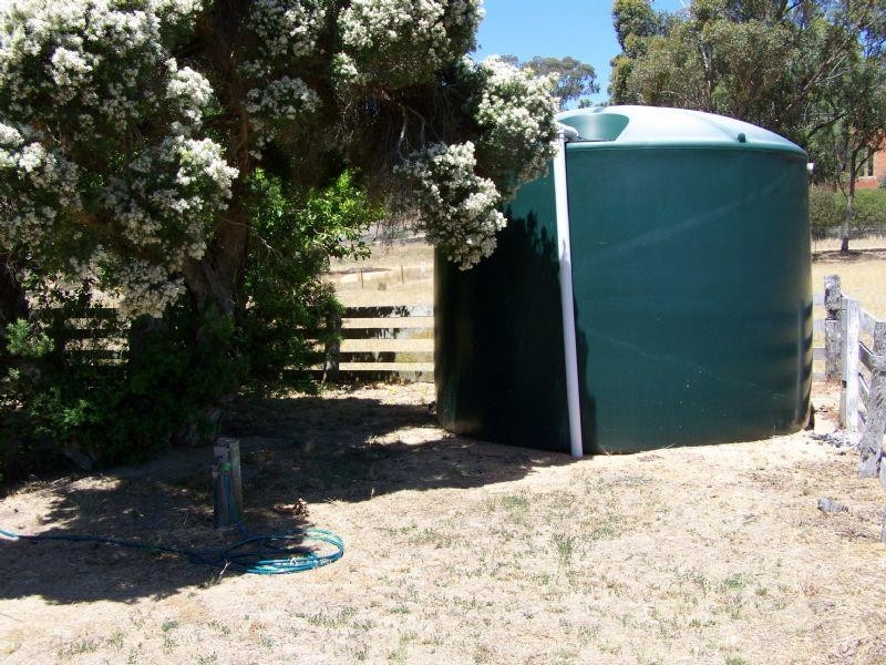 23 Teddington Road, Stuart Mill VIC 3478