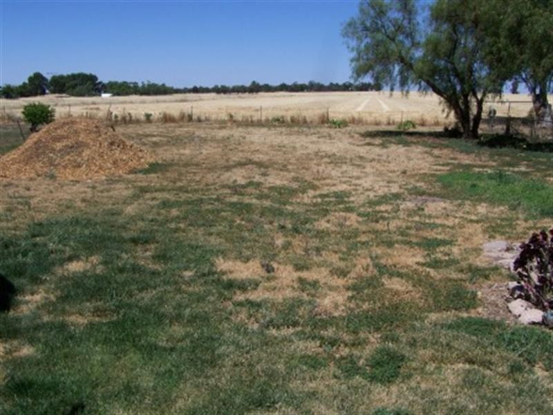 7 McLennan Street, Marnoo VIC 3387