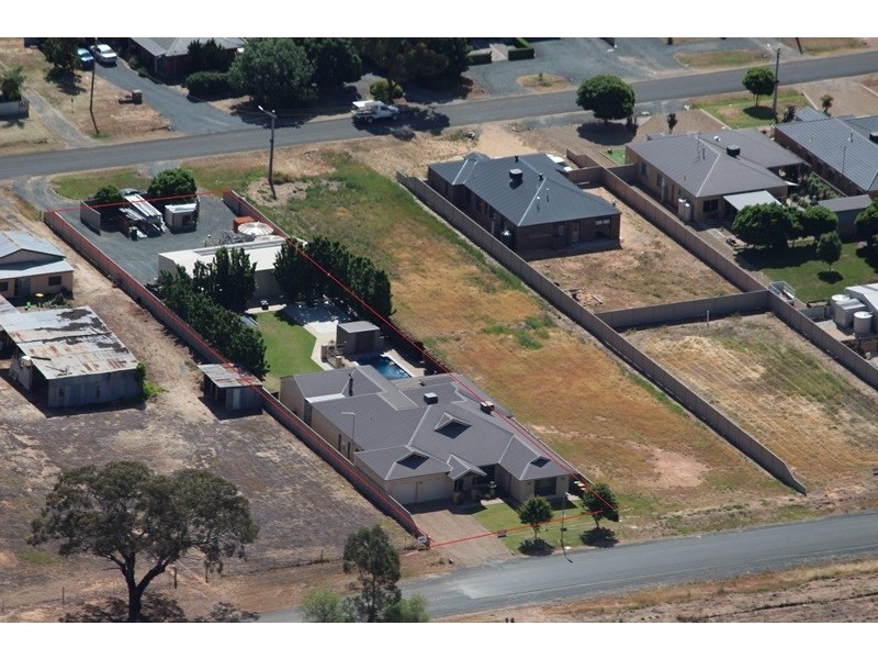 36 Cohen Street, Rochester VIC 3561