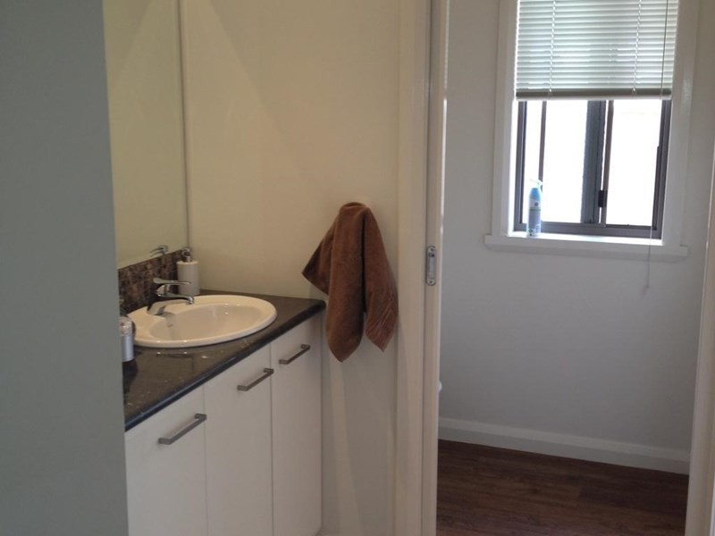 36 Cohen Street, Rochester VIC 3561