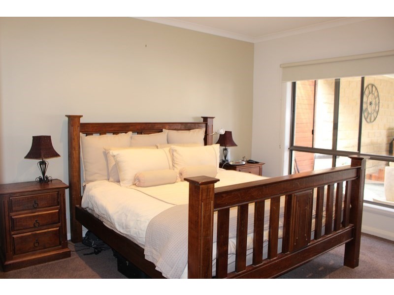 36 Cohen Street, Rochester VIC 3561