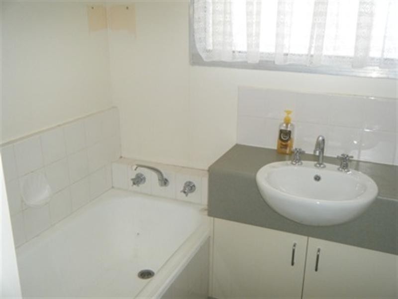 5 Spencer Street, Rochester VIC 3561