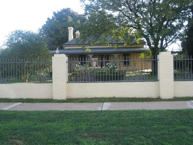 16 Echuca Road, Rochester VIC 3561