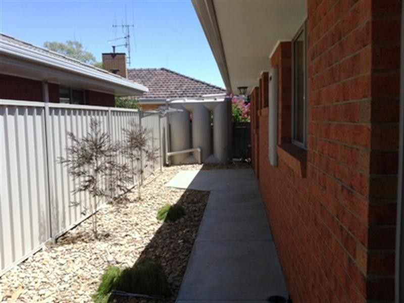 1/15 Dawson Street, Rochester VIC 3561