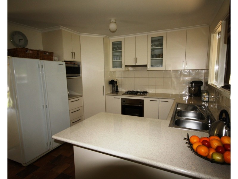 25 Hotham Street, Rochester VIC 3561