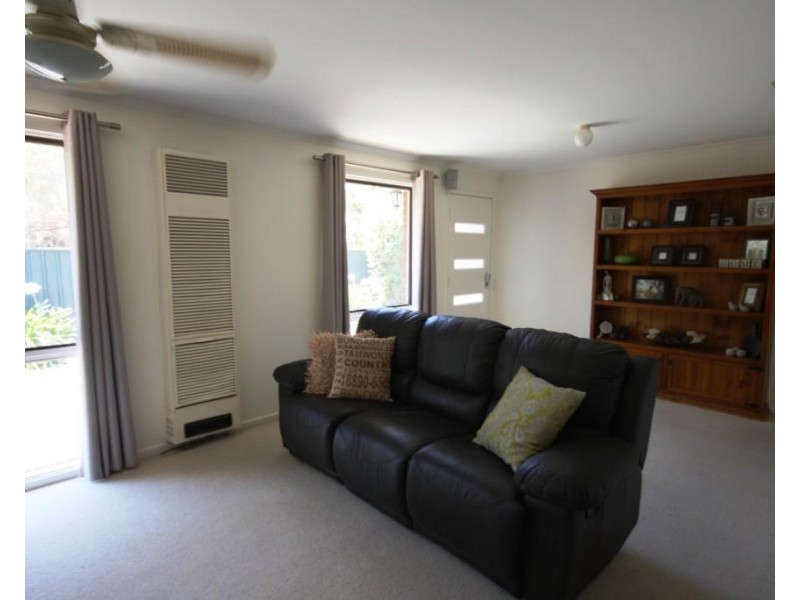 25 Hotham Street, Rochester VIC 3561