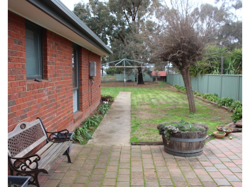 25 Hotham Street, Rochester VIC 3561