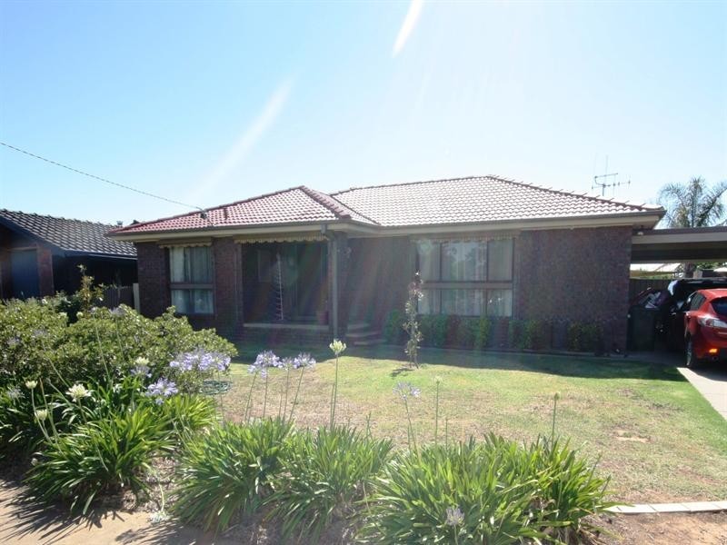 55 Queen Street, Rochester VIC 3561