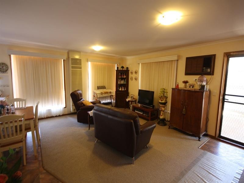 1/40 McKenzie Street, Rochester VIC 3561