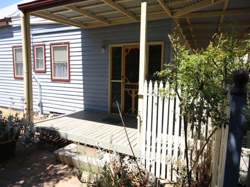 102 Mackay Street, Rochester VIC 3561