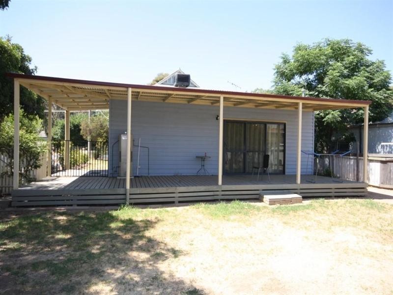 102 Mackay Street, Rochester VIC 3561