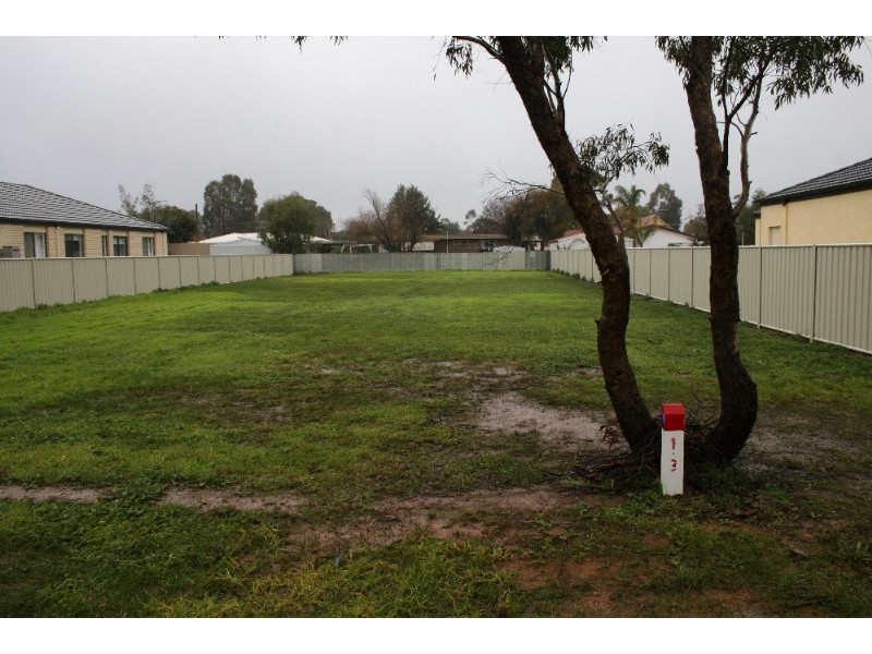 13 High Street, Rochester VIC 3561