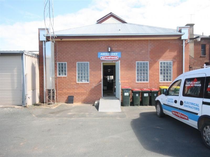 45 Moore Street, Rochester VIC 3561