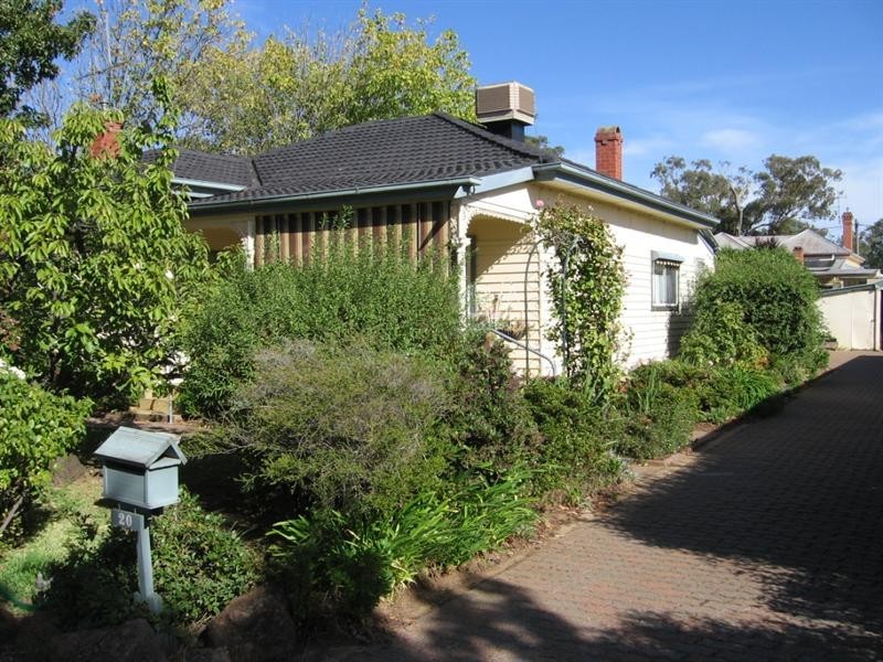 20 Mackay Street, Rochester VIC 3561
