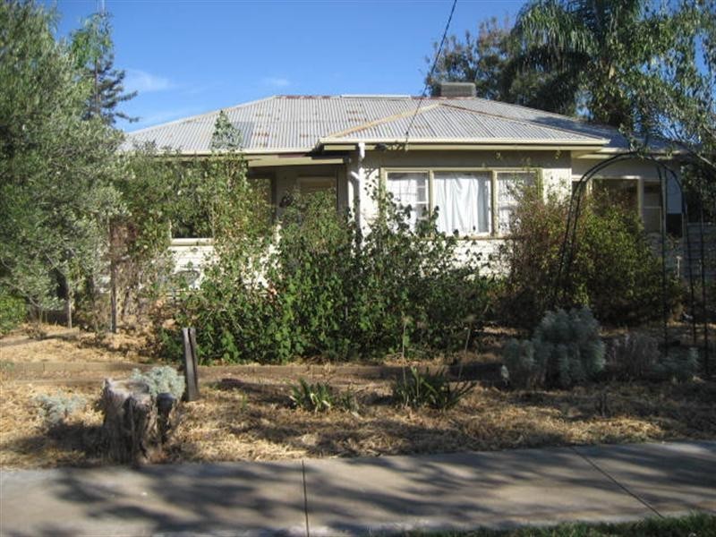 124 Mackay Street, Rochester VIC 3561