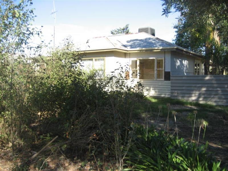 124 Mackay Street, Rochester VIC 3561