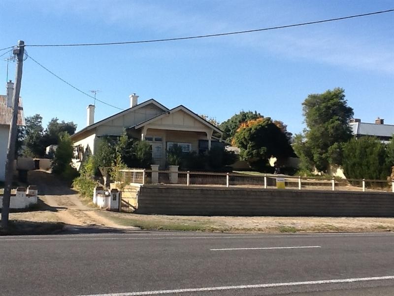 22 Northwestern Road, St Arnaud VIC 3478