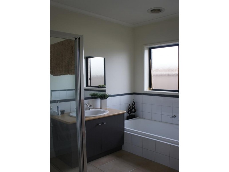 26 William Street, Rochester VIC 3561