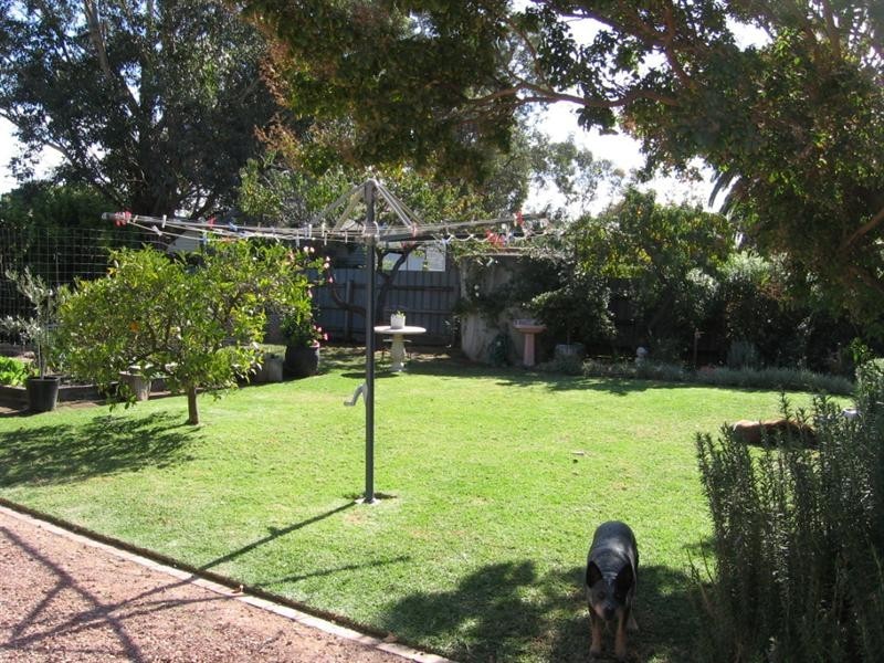 36 Victoria Street, Rochester VIC 3561