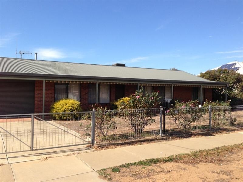 45 Queen Street, Rochester VIC 3561