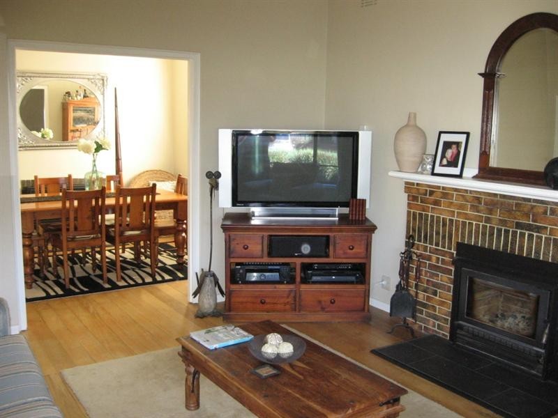 36 Victoria Street, Rochester VIC 3561