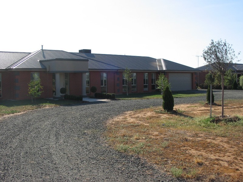 276 Cohen Road, Rochester VIC 3561