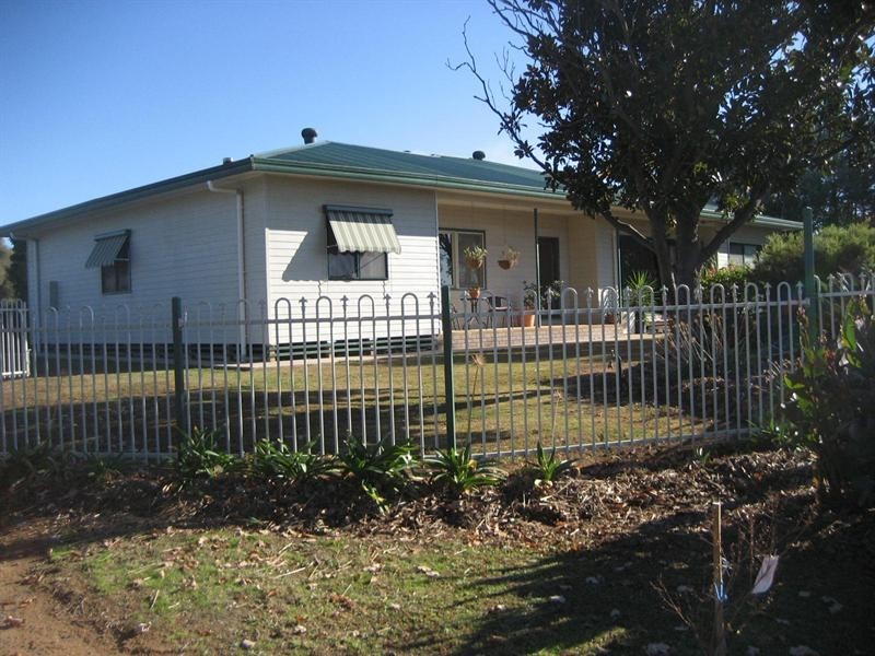 132 Railway Road, Rochester VIC 3561