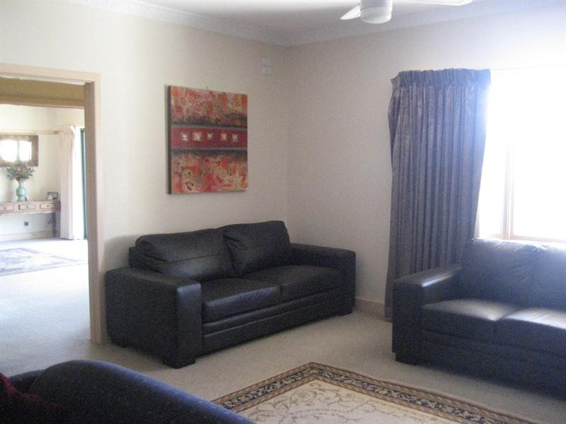 132 Railway Road, Rochester VIC 3561