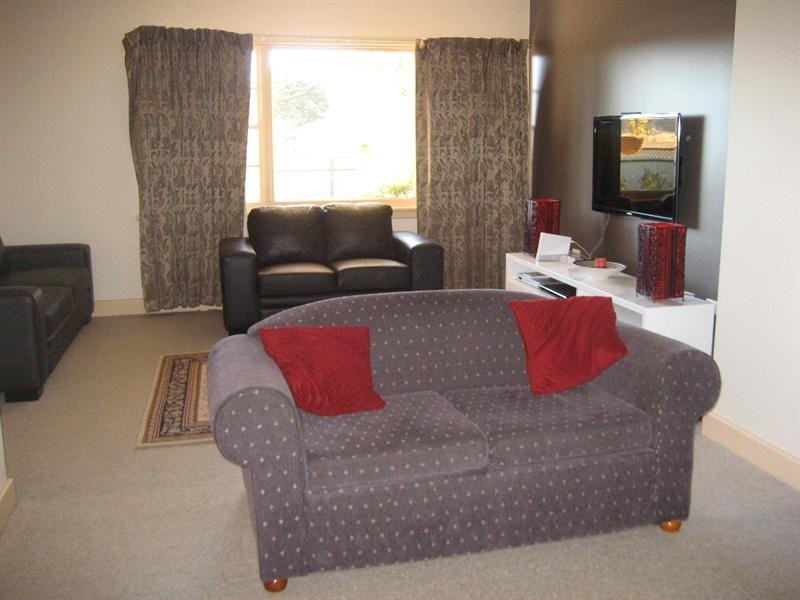 132 Railway Road, Rochester VIC 3561