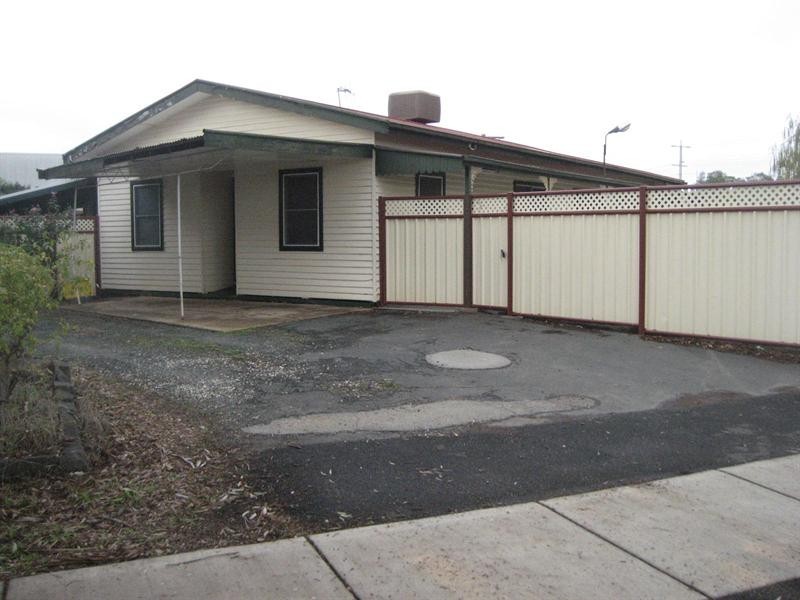 41 Lowry Street, Rochester VIC 3561