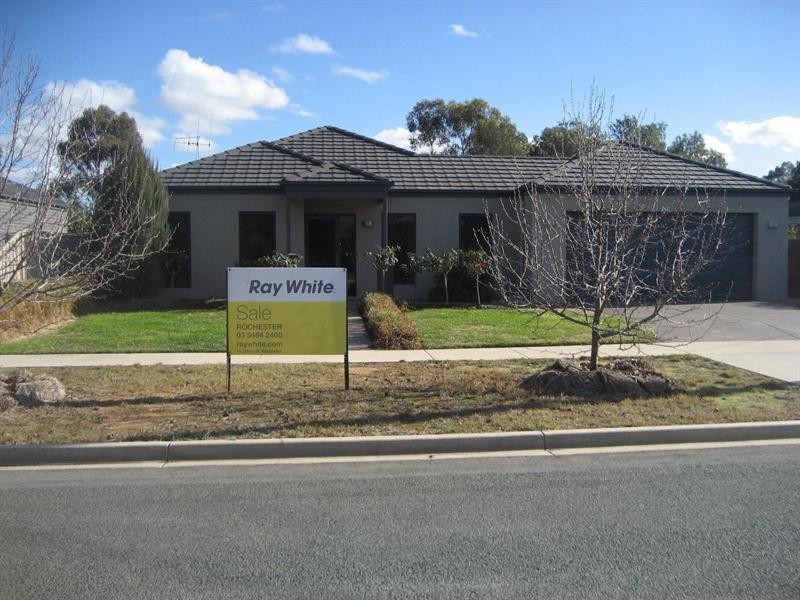 10 Queen Street, Rochester VIC 3561