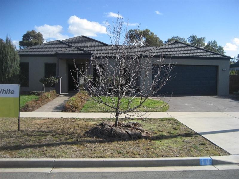 10 Queen Street, Rochester VIC 3561